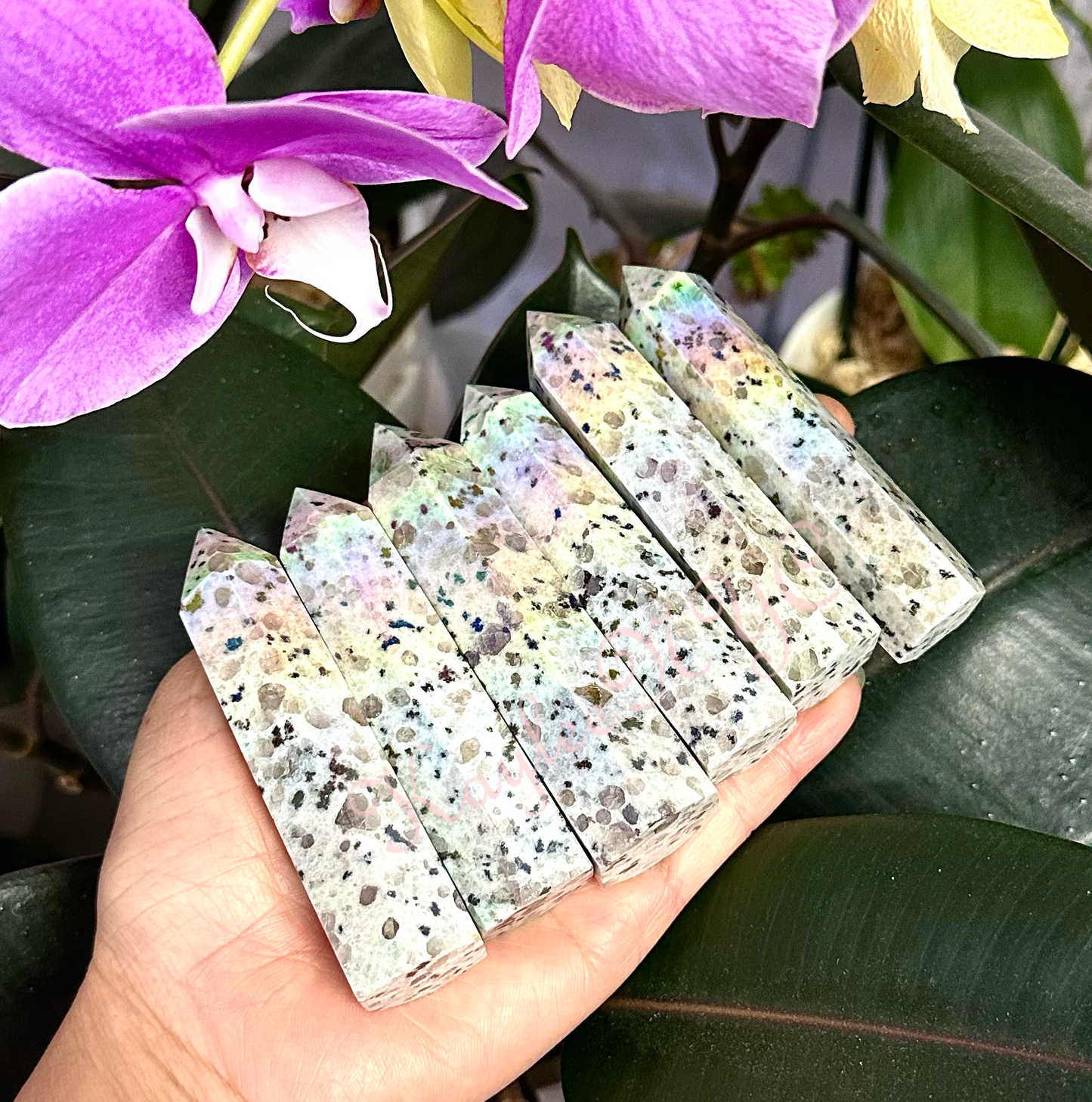 1 Lb Aura Kiwi Jasper Obelisk Tower Crystal Point