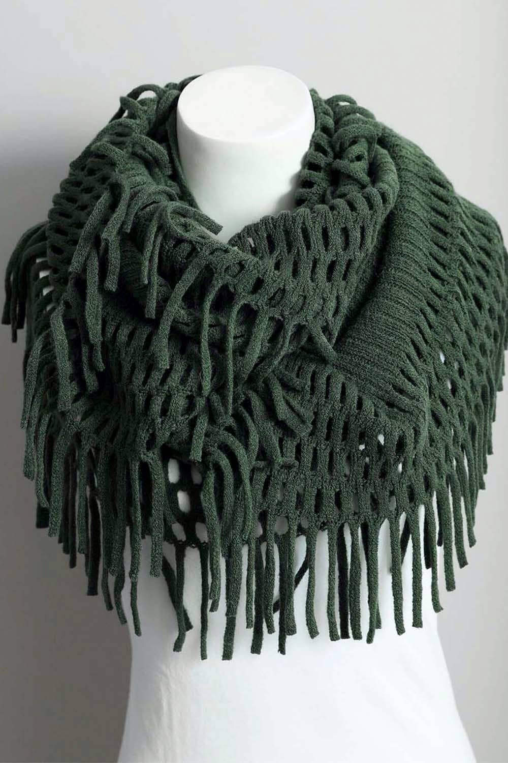 Tassel Fringe Knit Infinity Scarf – Cozy & Stylish 🧣