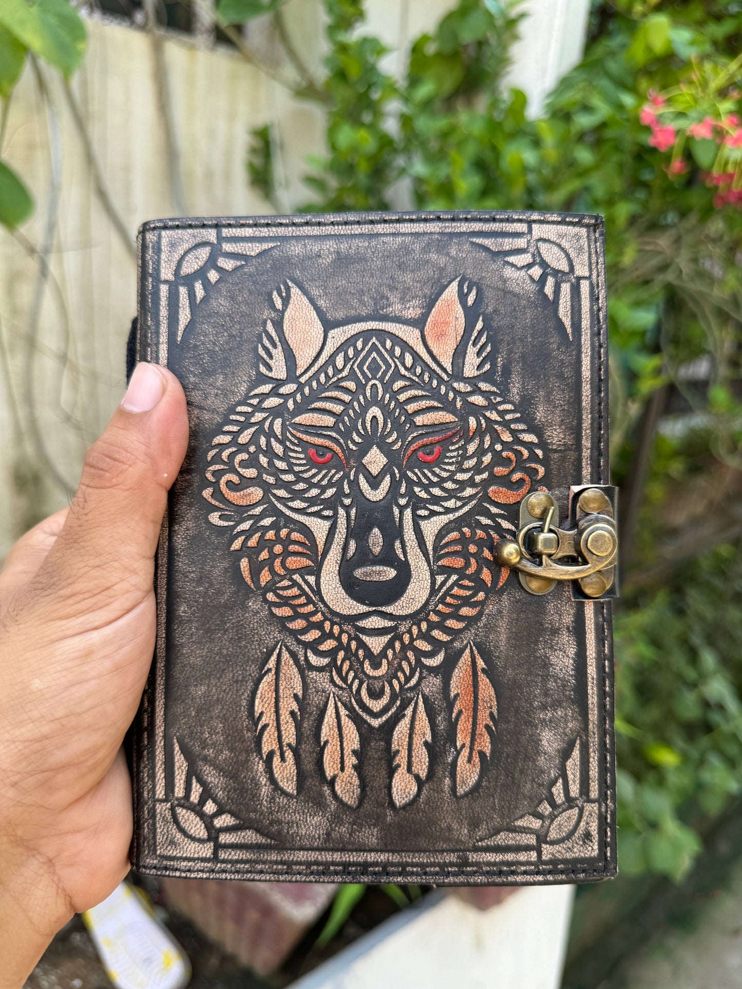 Wolf Embossed Leather Journal with 200 Handmade Pages