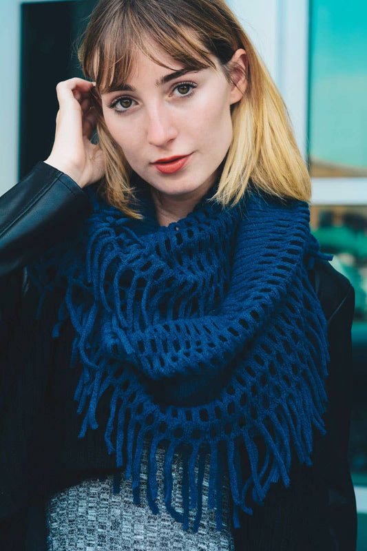 Tassel Fringe Knit Infinity Scarf – Cozy & Stylish 🧣