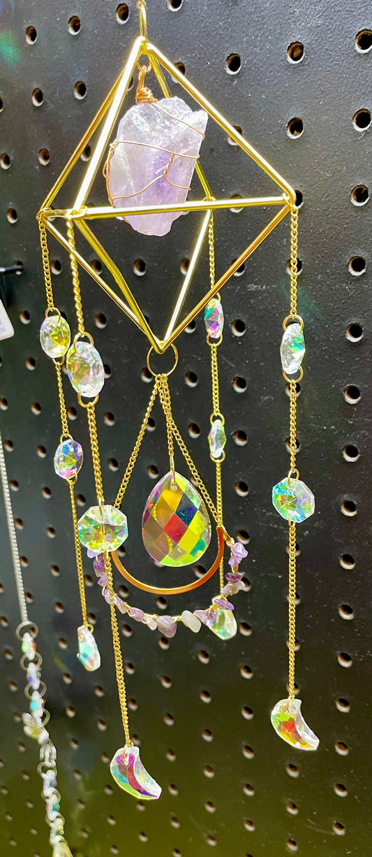 Crystal Hexagon Amethyst 3D Suncatcher With Shimmering Facets And Rainbow Light For Beautiful Sunlight Displays