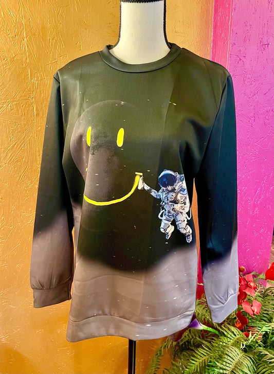 3D Astronaut Smiley Face Top