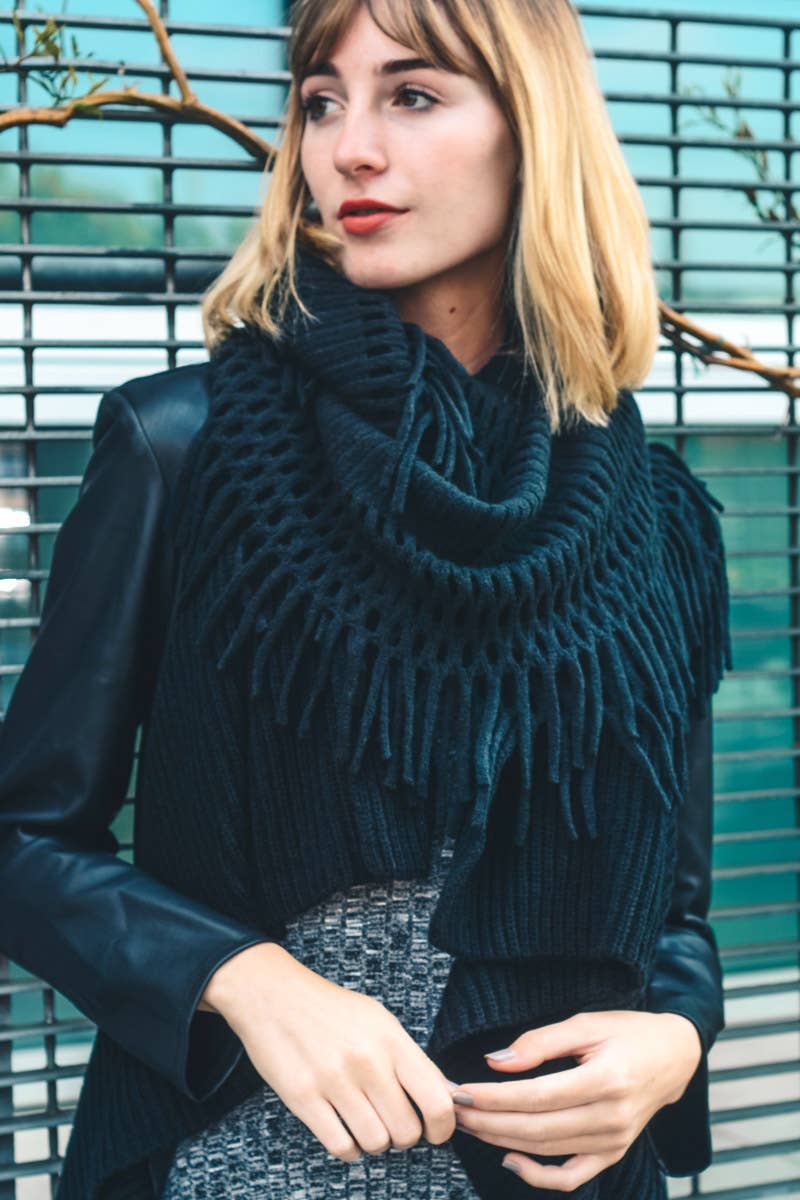 Tassel Fringe Knit Infinity Scarf – Cozy & Stylish 🧣